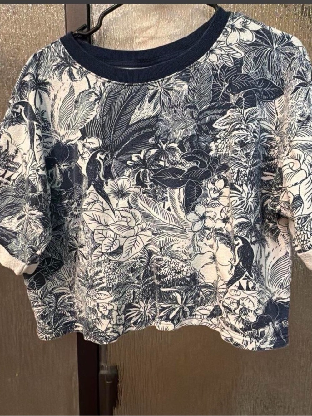 Old Navy Navy and White Botanical Short Sleeve Tee